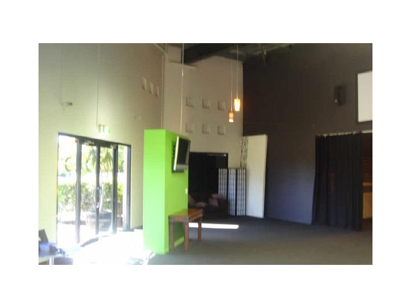 1/11 Crown Court, Varsity Lakes QLD 4227