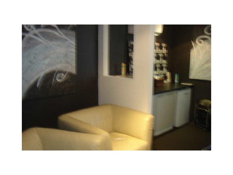 1/11 Crown Court, Varsity Lakes QLD 4227