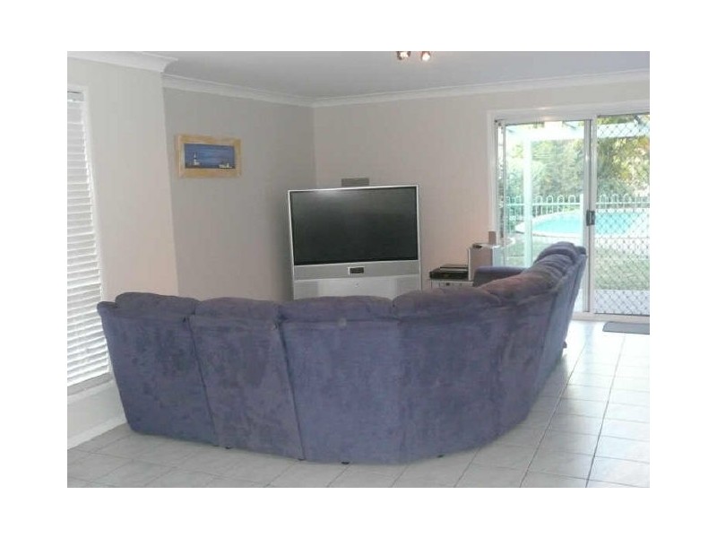 34 Pindari Avenue, Burleigh Heads QLD 4220