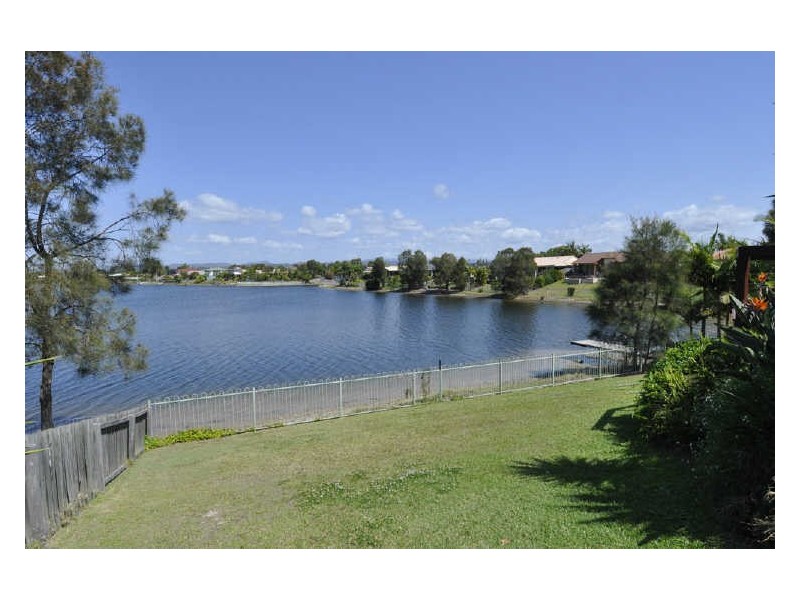 138 Honeyeater Drive, Burleigh Waters QLD 4220
