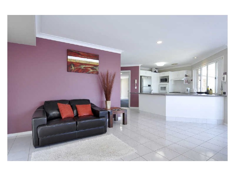 138 Honeyeater Drive, Burleigh Waters QLD 4220
