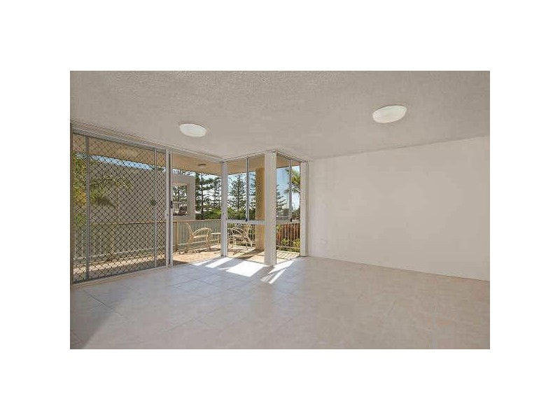 2/250 The Esplanade, Burleigh Heads QLD 4220