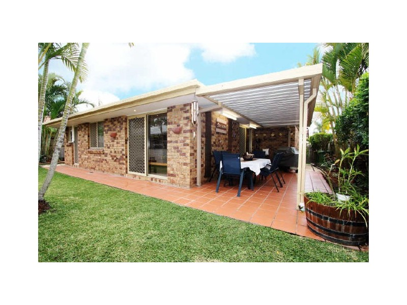18 Southlake Dr, Varsity Lakes QLD 4227