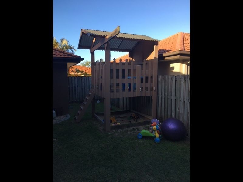 107 Harrier Drive, Burleigh Waters QLD 4220