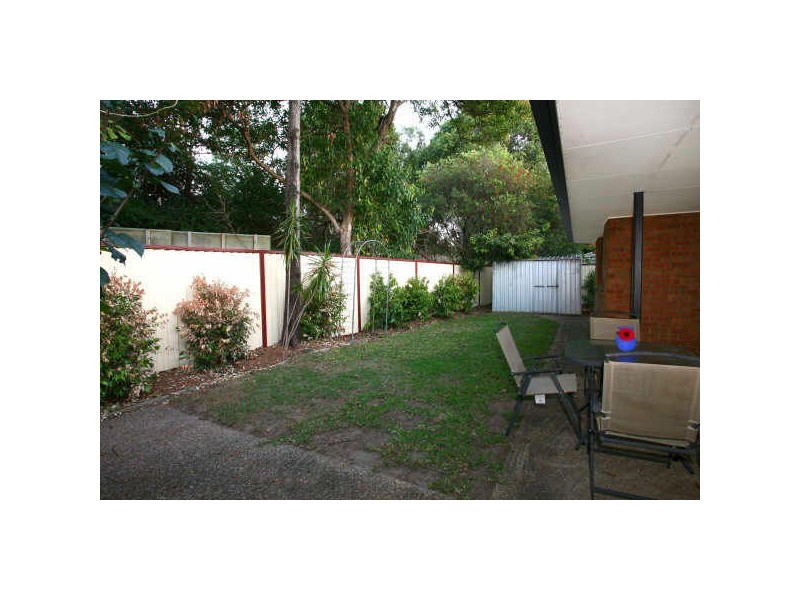 2/9 Flora Cl, Burleigh Waters QLD 4220