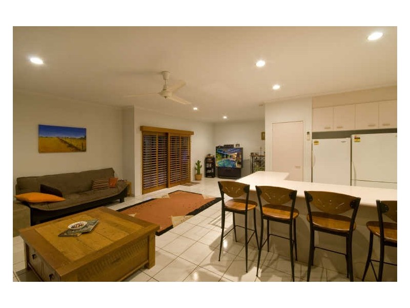 18 Camphorlaurel Court, Tallebudgera Valley QLD 4228