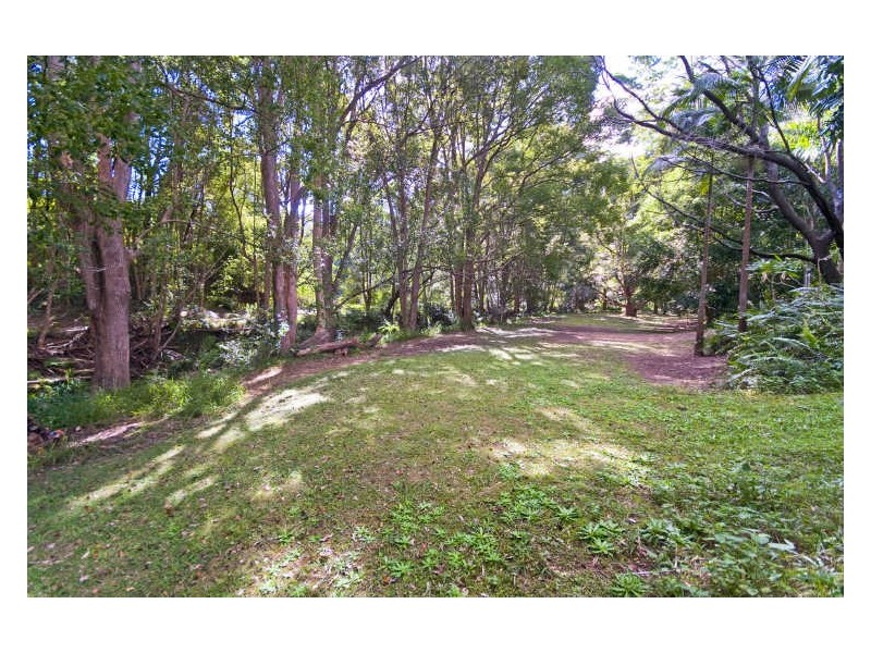 18 Camphorlaurel Court, Tallebudgera Valley QLD 4228