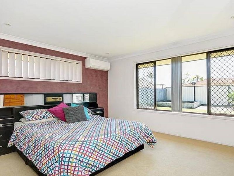 3 Maple Court, Burleigh Waters QLD 4220