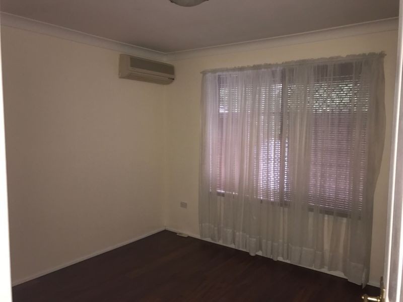 2 Rangeview Court, Burleigh Waters QLD 4220