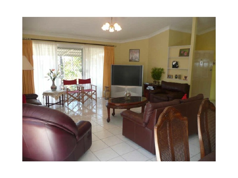11 Quigan Terrace, Highland Park QLD 4211