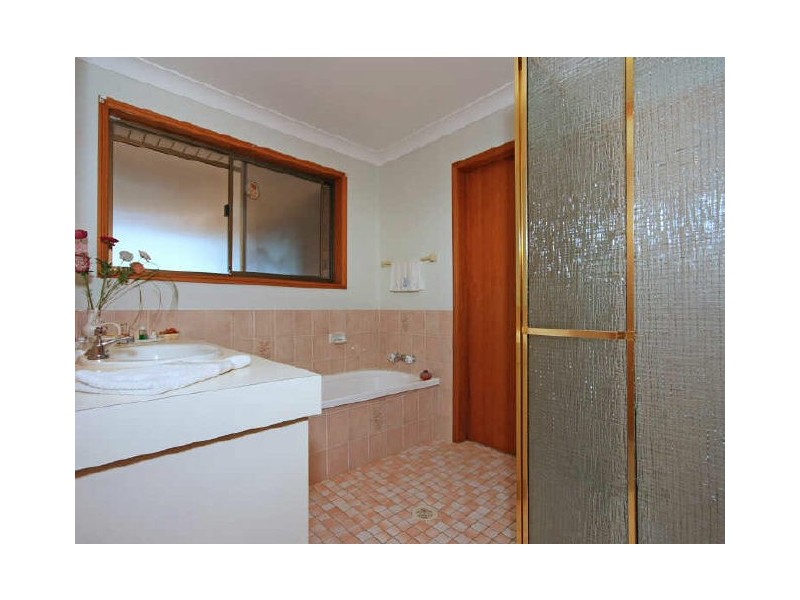 13 Oakland Ct, Burleigh Waters QLD 4220