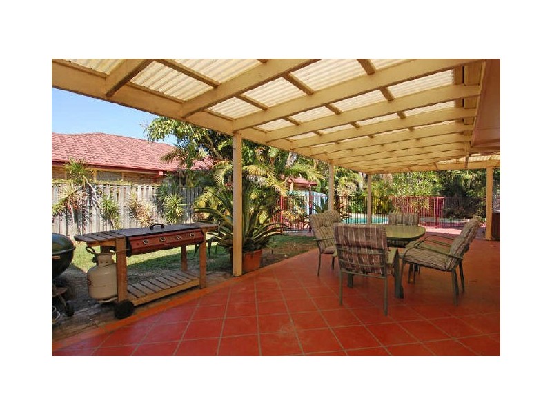 18 Belrose Blvd, Varsity Lakes QLD 4227