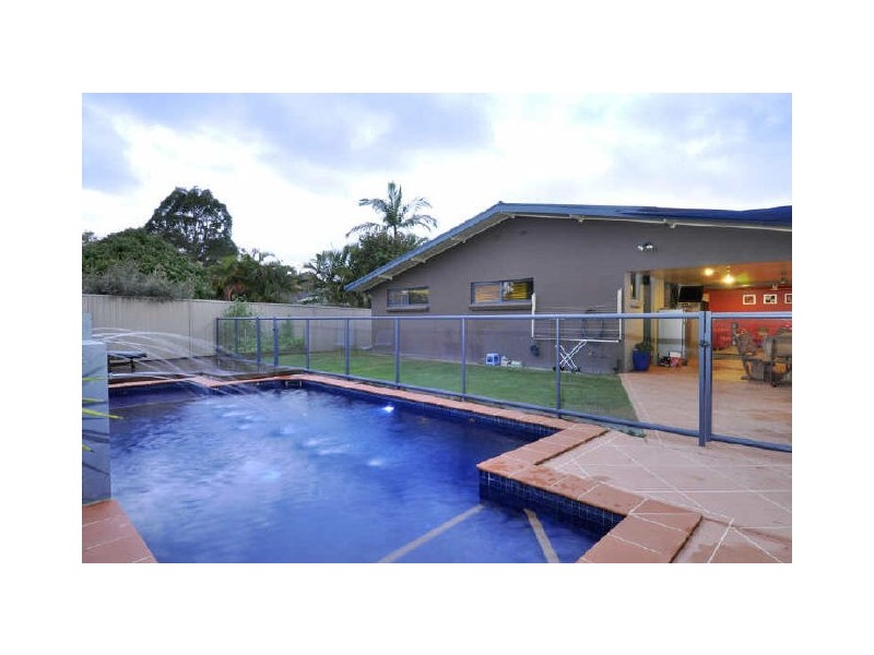 127 Acanthus Av, Burleigh Waters QLD 4220