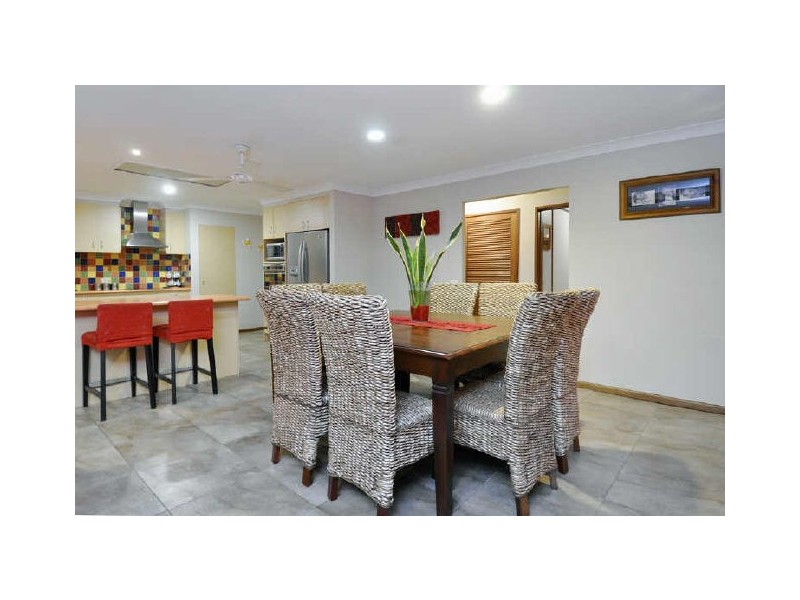 127 Acanthus Av, Burleigh Waters QLD 4220