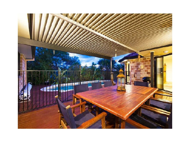 8 Barlee Court, Elanora QLD 4221