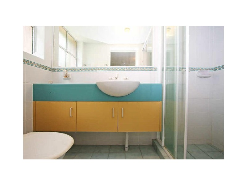 10/1 Burrabee Street,, Burleigh Heads QLD 4220