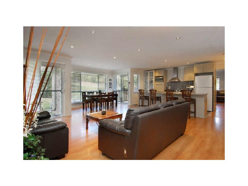 17 Jamberoo Ct, Tallebudgera QLD 4228