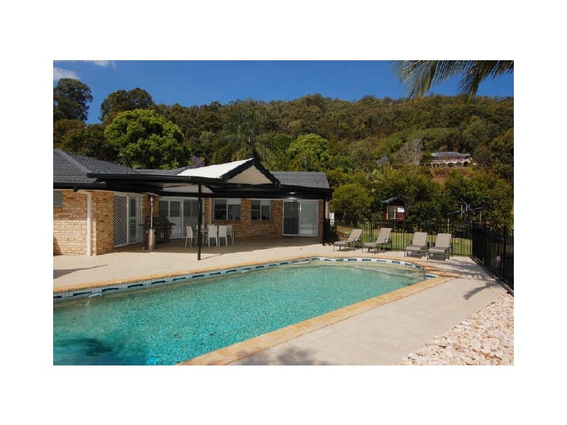 17 Jamberoo Ct, Tallebudgera QLD 4228