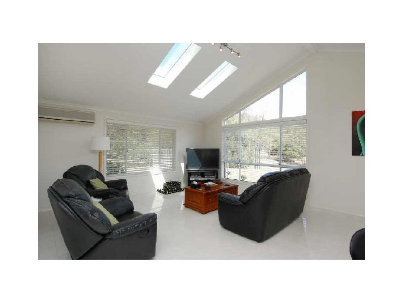 17 Jamberoo Ct, Tallebudgera QLD 4228