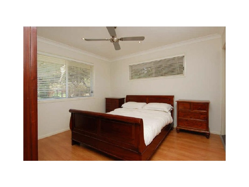 17 Jamberoo Ct, Tallebudgera QLD 4228
