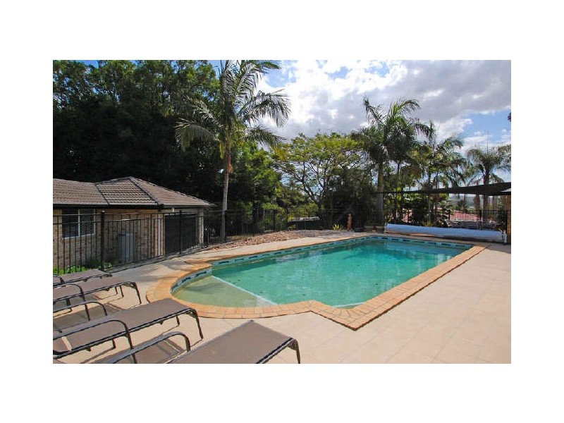17 Jamberoo Ct, Tallebudgera QLD 4228