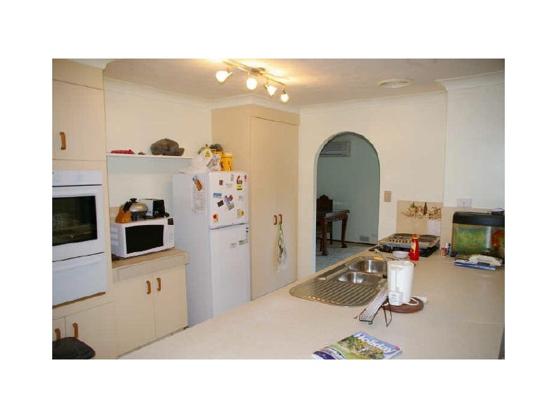 24 Coachwood Ct, Burleigh Waters QLD 4220