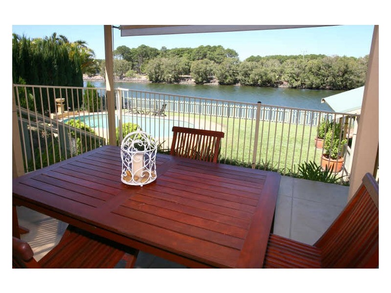 36 Lancelin Drive, Mermaid Waters QLD 4218