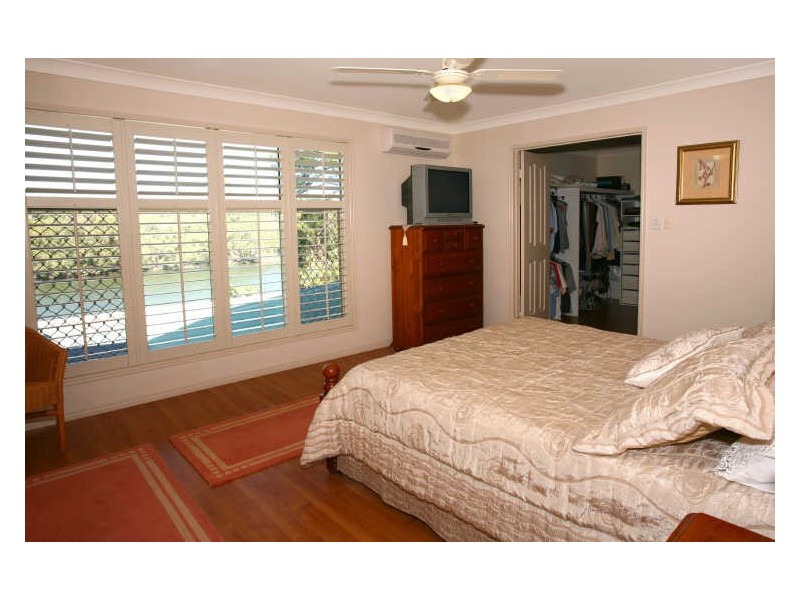 36 Lancelin Drive, Mermaid Waters QLD 4218