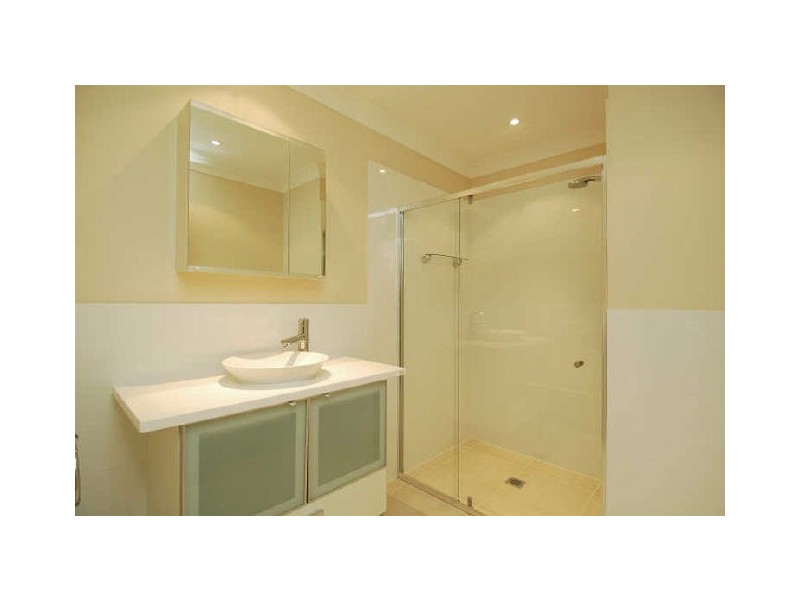 1/61 Tallebudgera Drive, Palm Beach QLD 4221