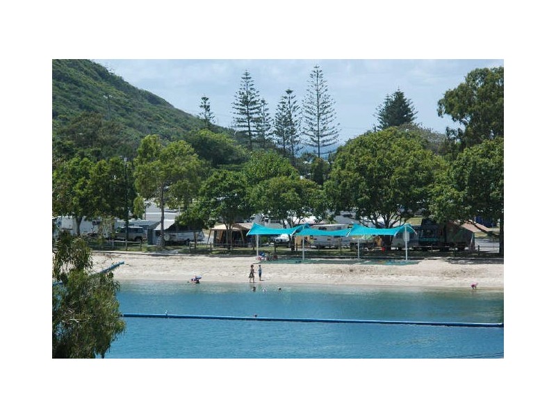 1/61 Tallebudgera Drive, Palm Beach QLD 4221