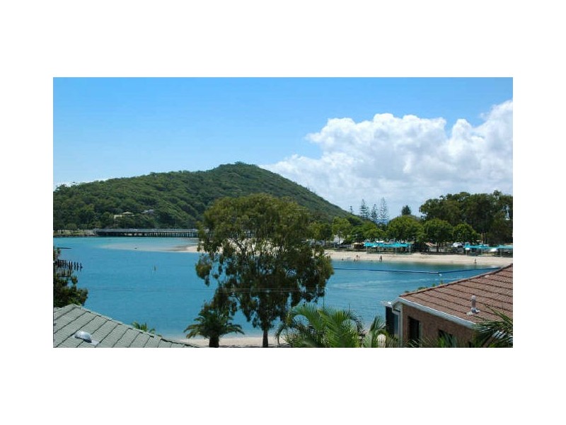 1/61 Tallebudgera Drive, Palm Beach QLD 4221