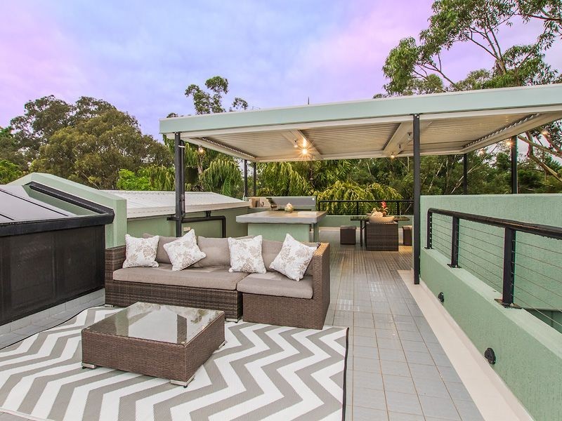 108 Skyline Terrace, Burleigh Heads QLD 4220