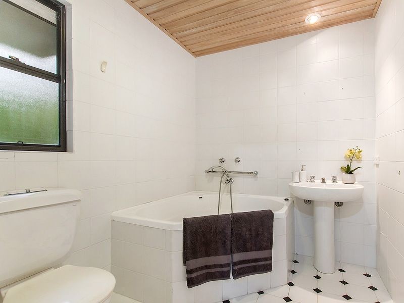 108 Skyline Terrace, Burleigh Heads QLD 4220