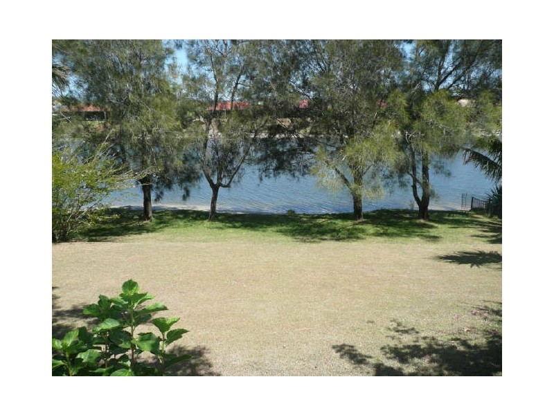 70 Jabiru Av, Burleigh Waters QLD 4220