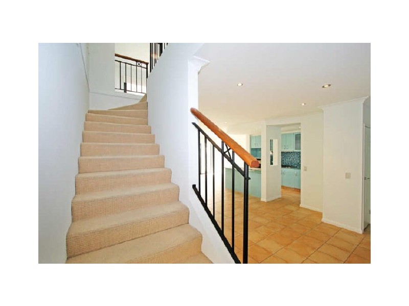 1027/1 The Cove Cres, Carrara QLD 4211