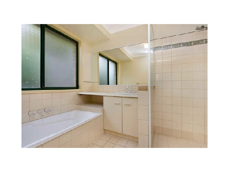 101 Mattocks Road, Burleigh Waters QLD 4220