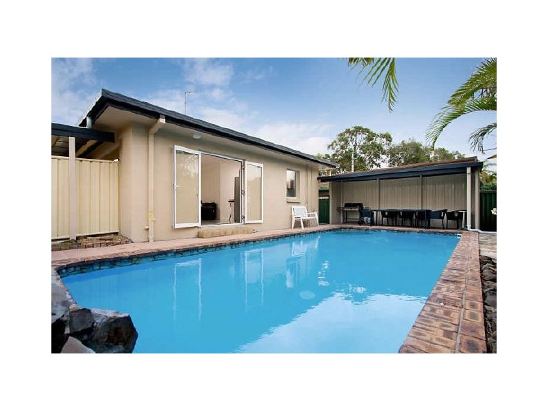 24 Egret Av, Burleigh Waters QLD 4220