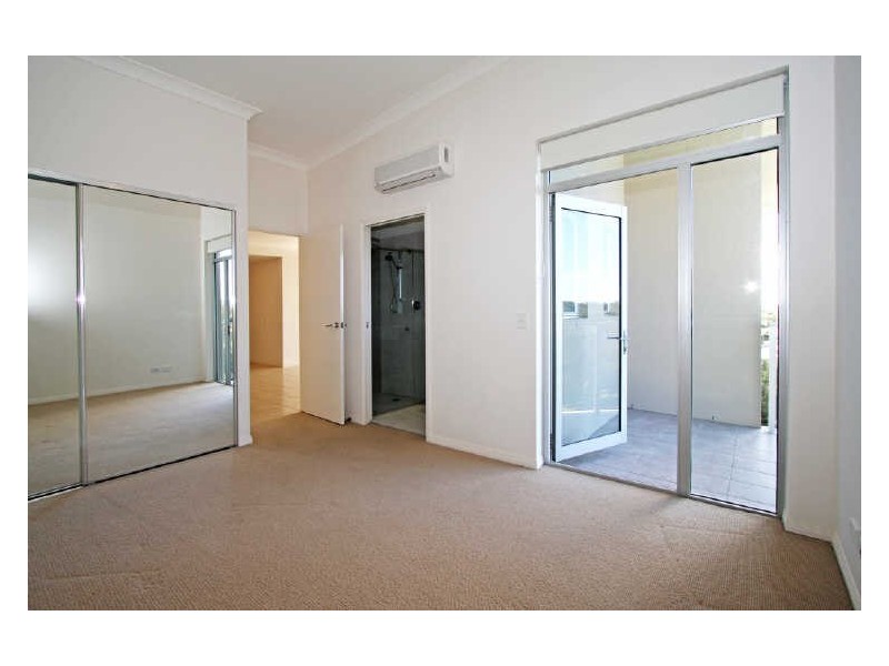 2305/14 Executive Drive, Burleigh Waters QLD 4220