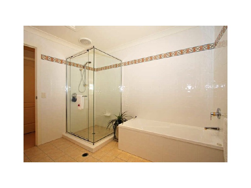 50/117 Palm Meadows Drive, Carrara QLD 4211