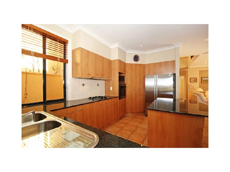 50/117 Palm Meadows Drive, Carrara QLD 4211