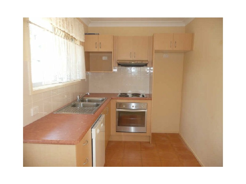 2/8 Bali Avenue, Palm Beach QLD 4221