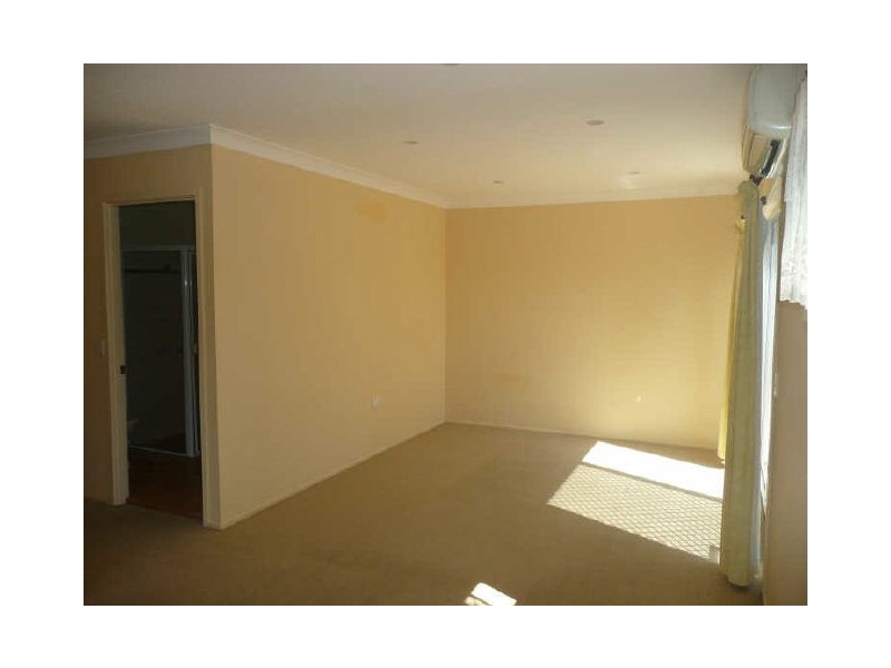 2/8 Bali Avenue, Palm Beach QLD 4221