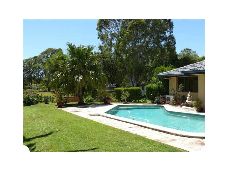 12 Daffodil Street, Tallebudgera QLD 4228