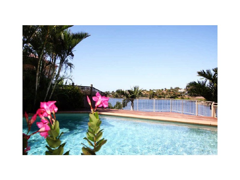 13 Tullamarine Drive, Robina QLD 4226