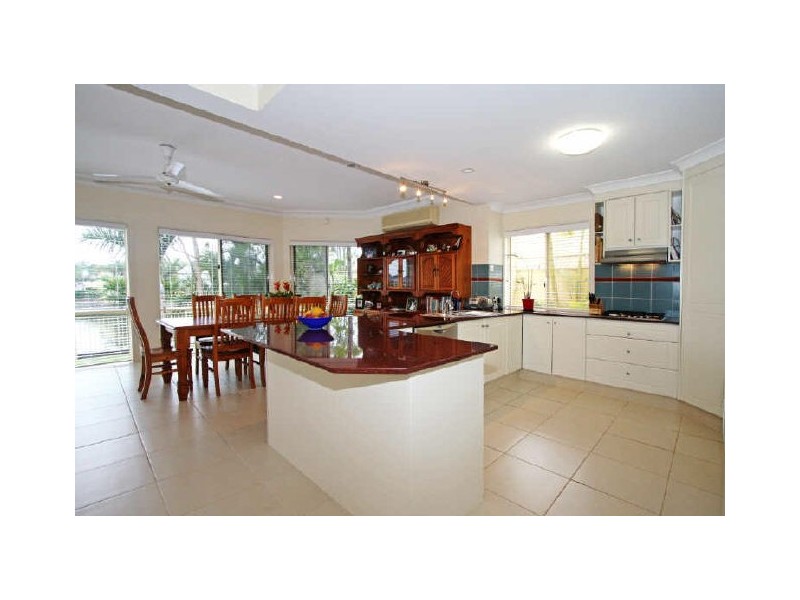 13 Tullamarine Drive, Robina QLD 4226