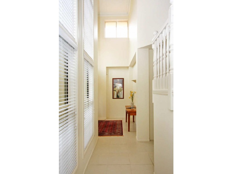 13 Tullamarine Drive, Robina QLD 4226