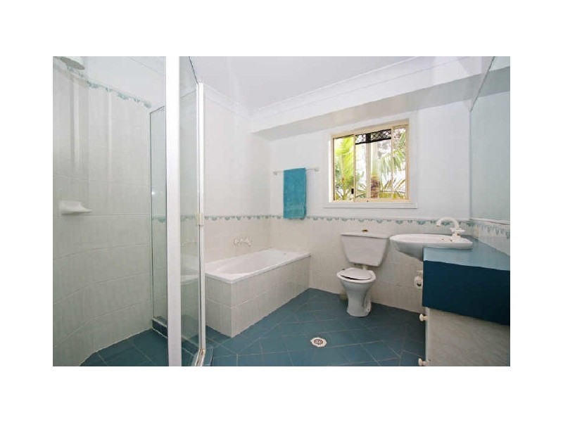 13 Tullamarine Drive, Robina QLD 4226