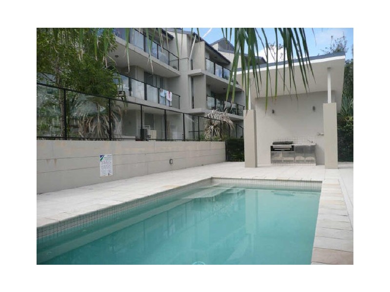 4/119 Sunshine Parade, Miami QLD 4220