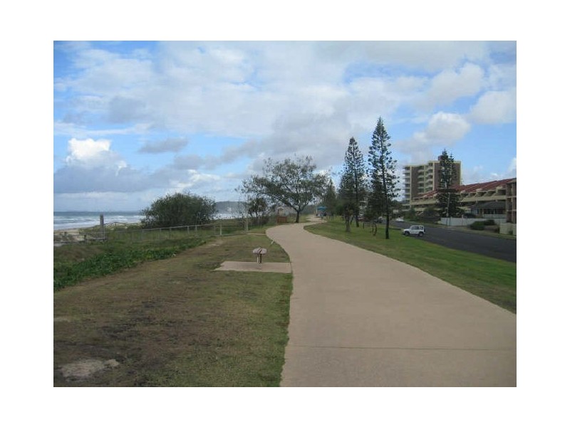 4/119 Sunshine Parade, Miami QLD 4220