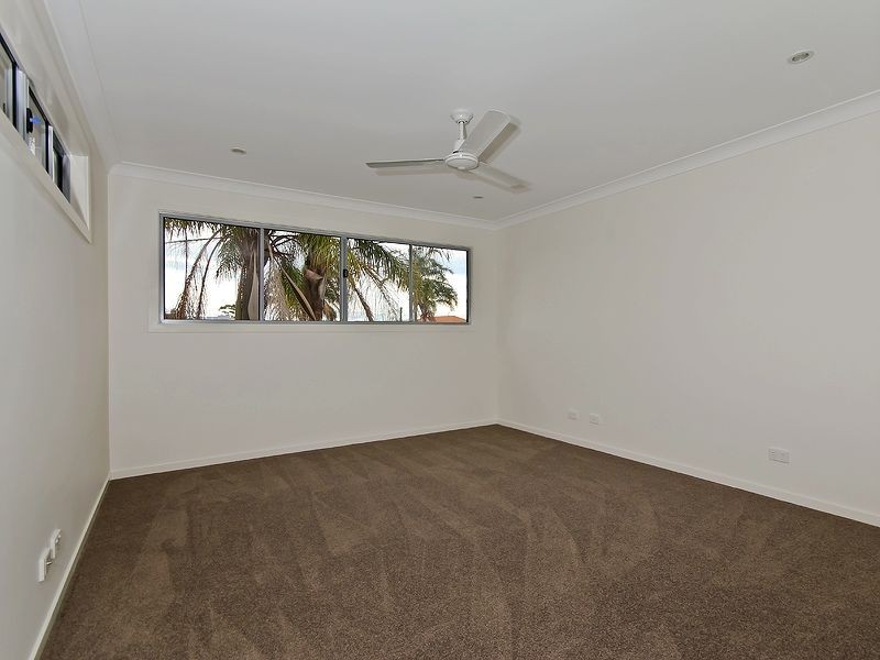 1/1998 Gold Coast Highway, Miami QLD 4220